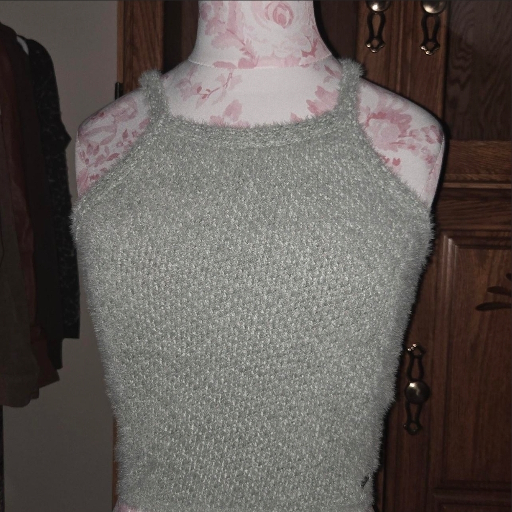 Hollister Vintagr Textured Olive Crop Top